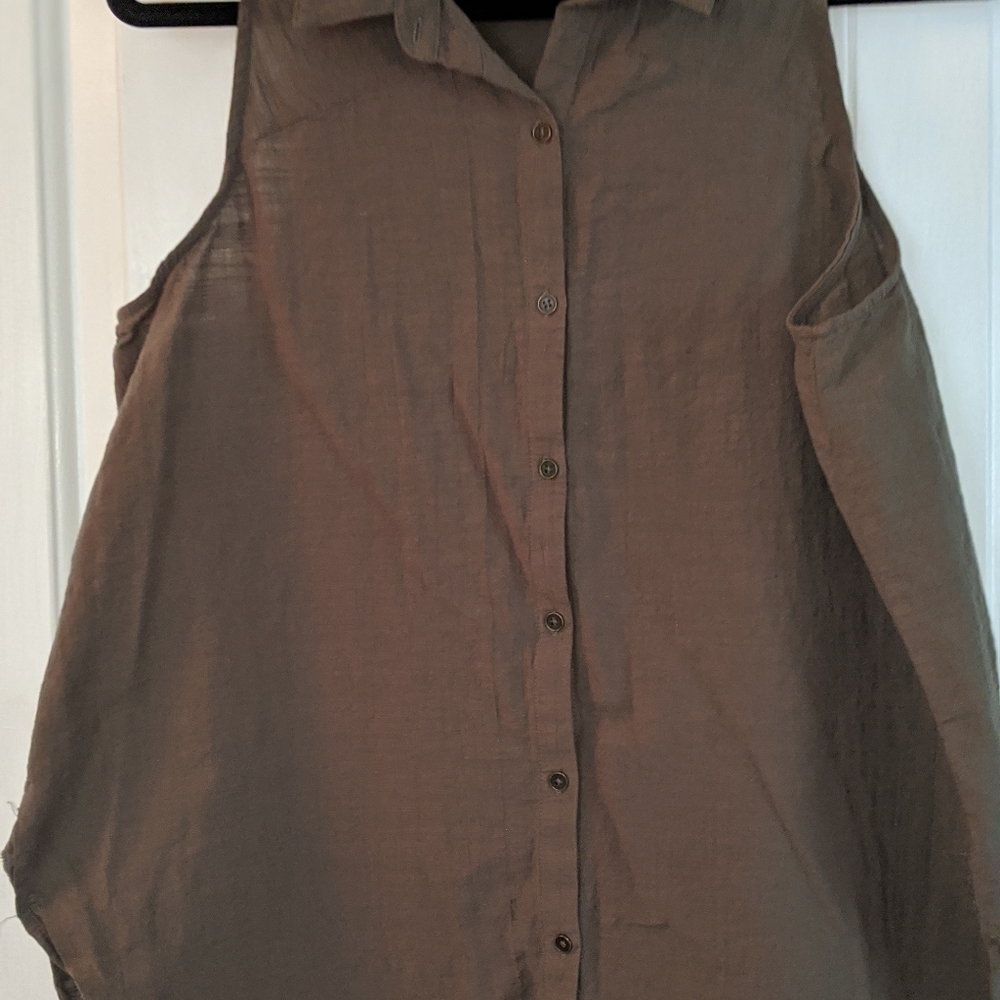 Women's top - Picture 3 of 3